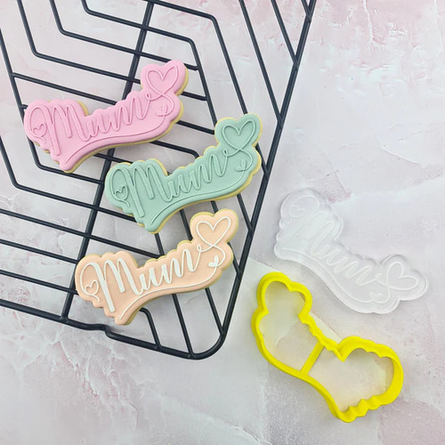  Mum Hearts Text Cutter and Debosser Set