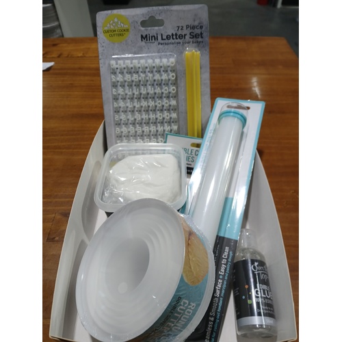 Decorating Kit - Fondant Sugar Cookie